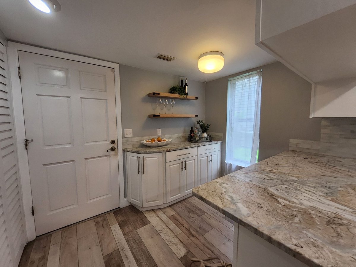 Clearwater Arbor bar and entertainment area